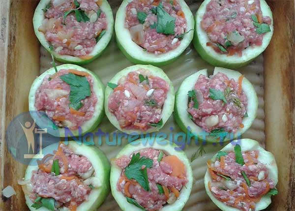 фаршированные "бочонки" кабачков