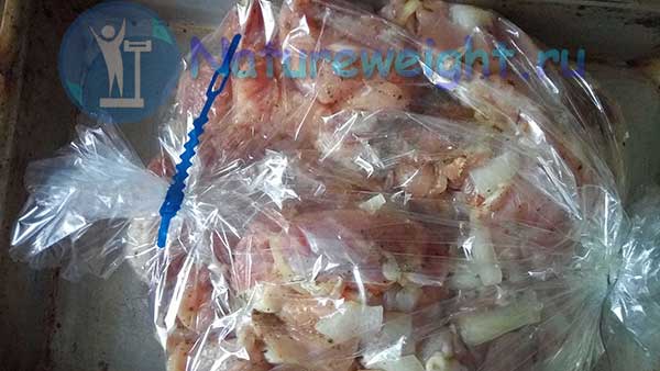 синина на луковой подушке в рукаве для запекания