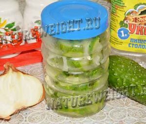 Вкусный салат из огурцов на зиму «Зимний король»: рецепт не требует стерилизации