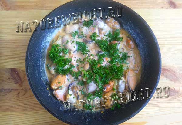 морепродукты с петрушкой