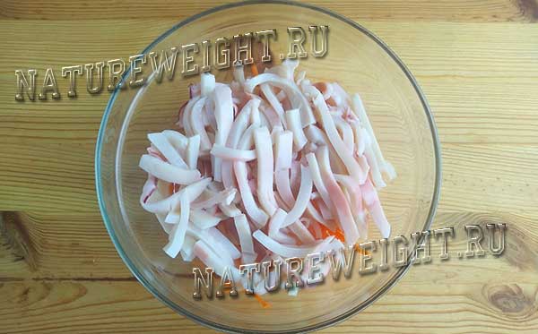 кальмары с овощами